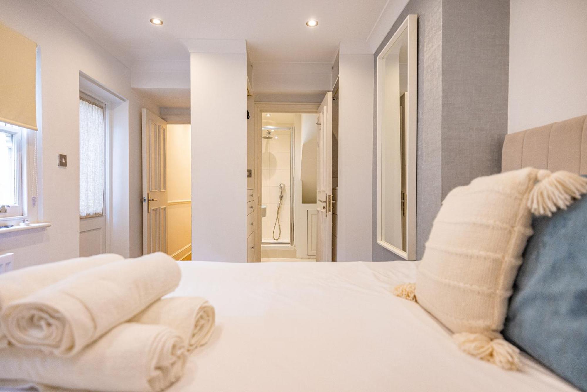 Gorgeous 3 B Edroom Home In Little Venice Londres Extérieur photo